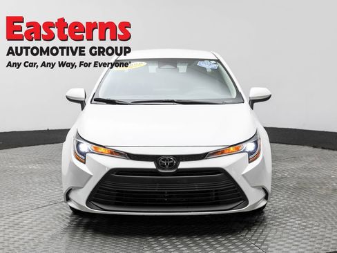 Used 2024 Toyota Corolla LE image 2