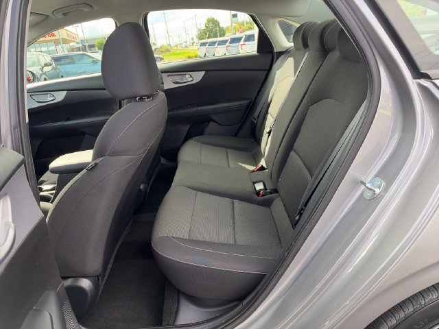 Used 2024 Kia Forte LXS w/ LXS Technology Package FWD image 17