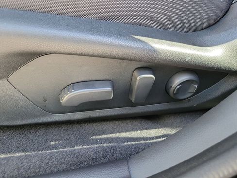 Certified 2024 Subaru Crosstrek 2.0i Premium image 17