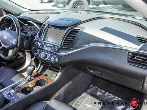 Used 2015 Chevrolet Impala LT FWD image 40