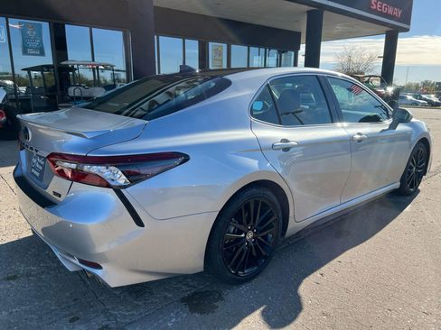 Used 2021 Toyota Camry XSE image 8