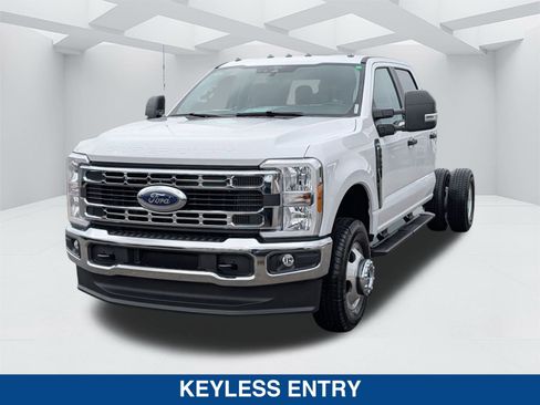 New 2026 Ford F350 XL image 7