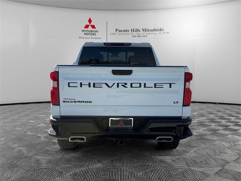 Used 2024 Chevrolet Silverado 1500 LT Trail Boss w/ Convenience Package II image 6