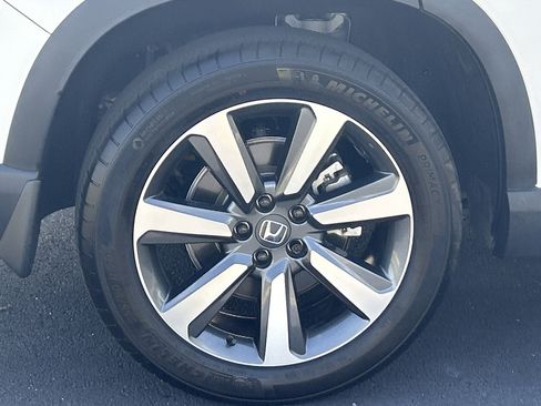 Used 2023 Honda Pilot Touring image 34