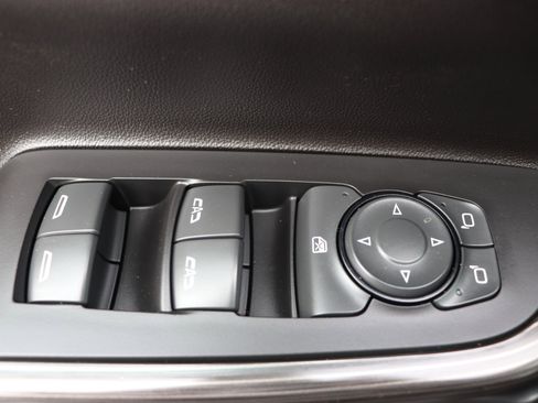 Used 2023 GMC Acadia SLT image 53