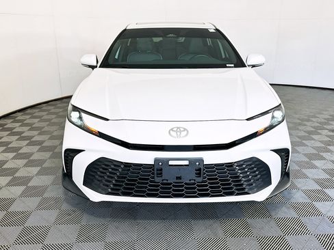 Used 2025 Toyota Camry SE w/ Multimedia Upgrade Package FWD image 8