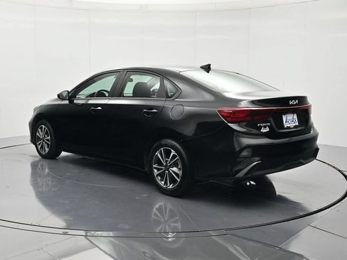 Used 2024 Kia Forte LXS FWD image 7