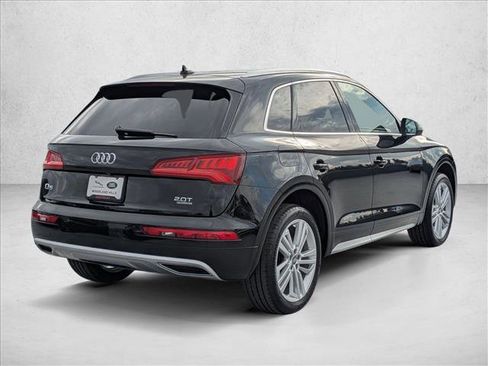 Used 2018 Audi Q5 2.0T Premium Plus w/ Premium Plus Package image 5