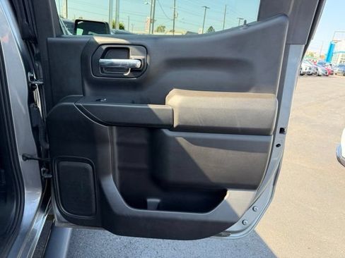 Used 2020 Chevrolet Silverado 1500 Custom w/ Custom Value Package AWD/4WD image 11