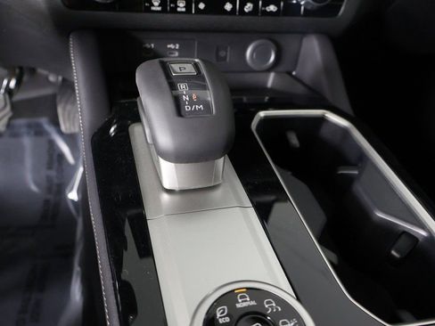 New 2026 Mitsubishi Outlander SE image 53