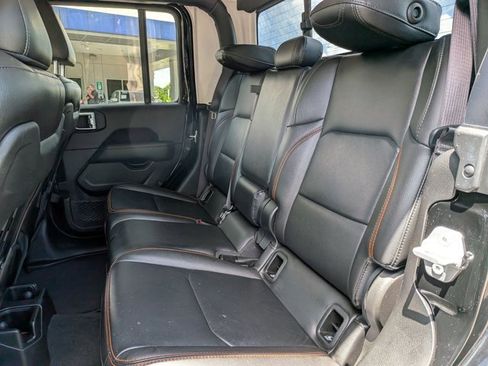Used 2022 Jeep Gladiator Mojave w/ Trailer Tow Package AWD/4WD image 16