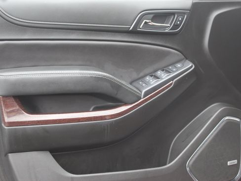 Used 2020 GMC Yukon SLE image 11