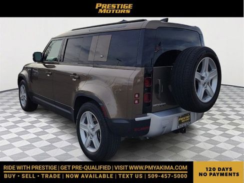 Used 2020 Land Rover Defender 110 SE image 5