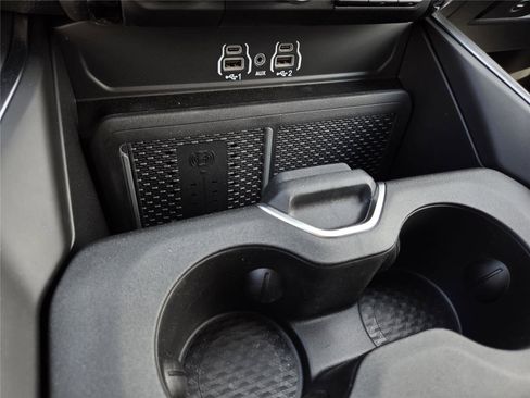 New 2026 RAM 1500 Big Horn AWD/4WD image 16