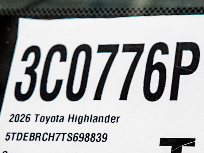 Used 2026 Toyota Highlander Platinum AWD/4WD image 34
