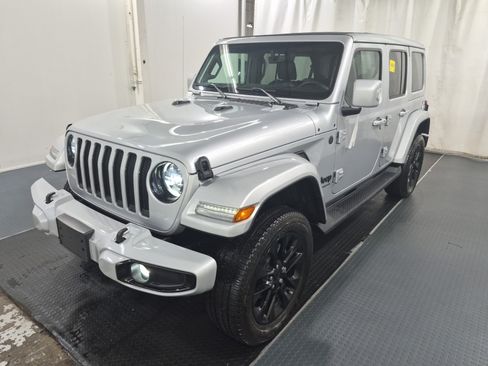 Used 2023 Jeep Wrangler Unlimited Sahara AWD/4WD image 1