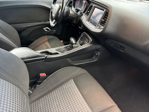 Used 2022 Dodge Challenger SXT w/ Blacktop Package AWD/4WD image 14