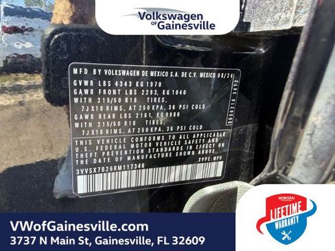 Certified 2024 Volkswagen Taos SE image 29