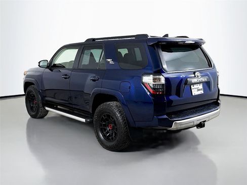 Used 2024 Toyota 4Runner TRD Off-Road Premium image 6