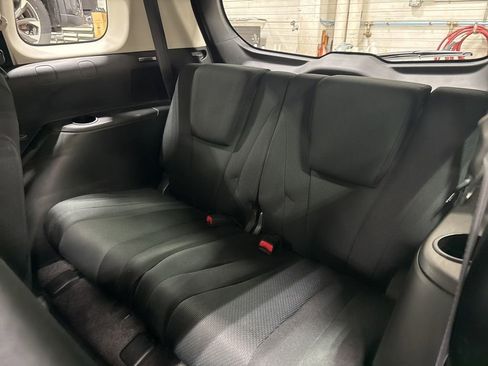 Used 2014 MAZDA MAZDA5 Sport image 7