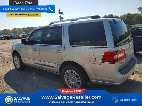 Used 2011 Lincoln Navigator 4WD image 3