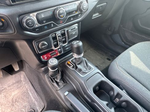 Used 2025 Jeep Wrangler Unlimited Sport S 4xe AWD/4WD image 30