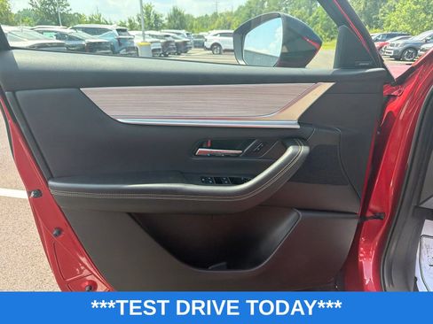 Used 2025 MAZDA CX-70 Plug-In Hybrid w/ Premium Pkg AWD/4WD image 12