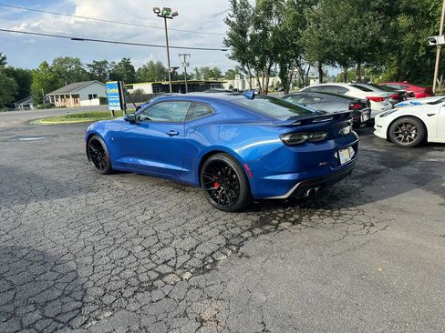 Used 2021 Chevrolet Camaro SS RWD image 4