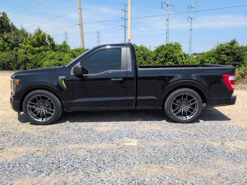 Used 2022 Ford F150 XL w/ Equipment Group 101A High RWD image 2