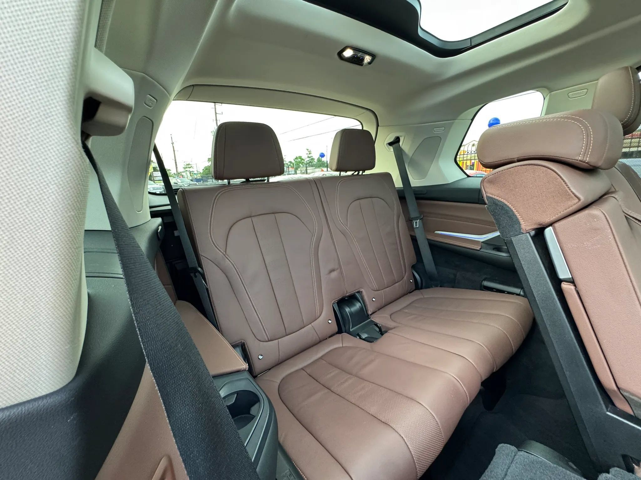 Used 2020 BMW X7 xDrive40i w/ Executive Package AWD/4WD image 29
