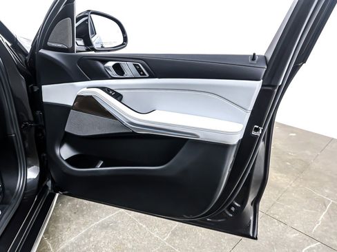 Used 2023 BMW X5 xDrive45e w/ Climate Comfort Package image 25