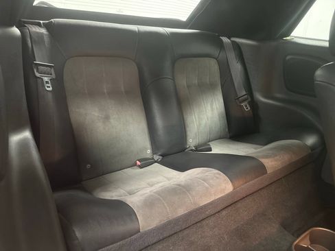 Used 2004 Chrysler Sebring LXi FWD image 24