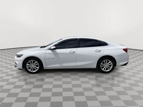 Used 2017 Chevrolet Malibu LT FWD image 4