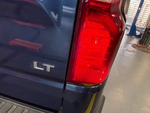 Used 2019 Chevrolet Silverado 1500 LT w/ All-Star Edition AWD/4WD image 8