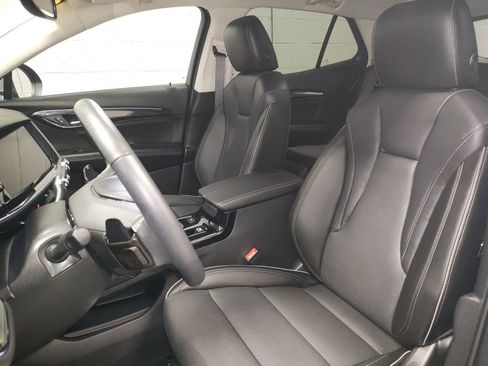 Used 2023 Buick Envision Essence image 24
