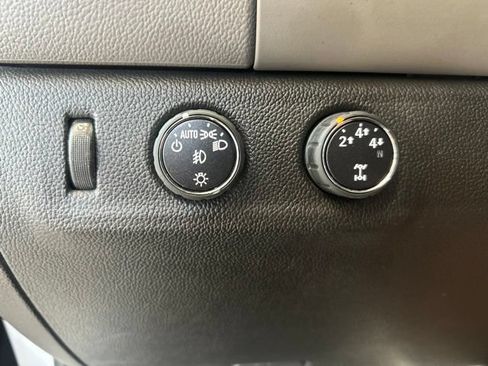 Used 2015 Chevrolet Colorado LT w/ LT Convenience Package AWD/4WD image 16