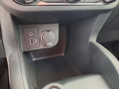 Certified 2025 Nissan Kicks Play S image 8