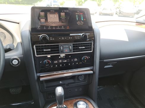 Used 2022 Nissan Armada SL AWD/4WD image 21