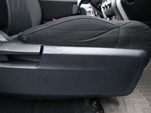 Used 2016 Toyota Tundra SR5 image 12