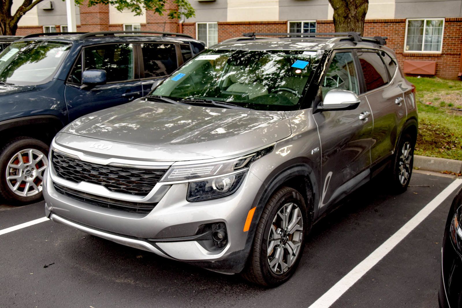 Used 2022 Kia Seltos EX AWD/4WD image 13