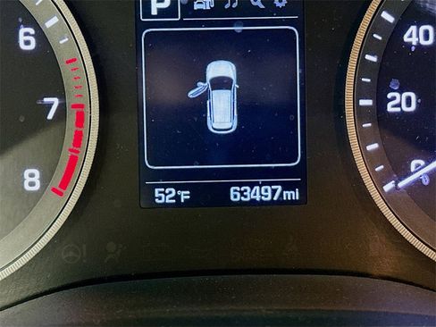 Used 2017 Hyundai Tucson Sport image 13