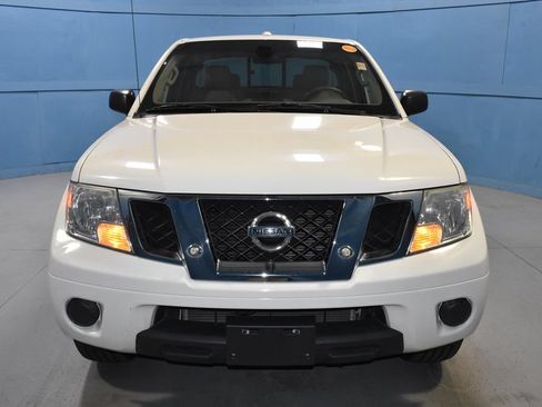 Used 2015 Nissan Frontier SV RWD image 17