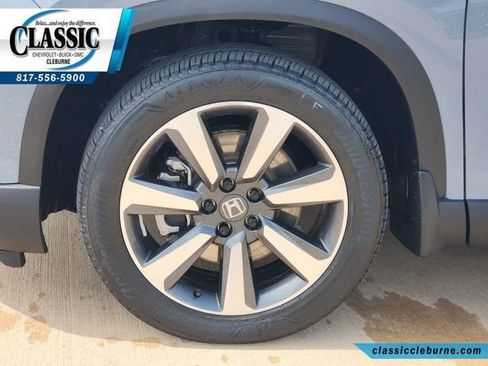 Used 2023 Honda Pilot Elite image 13