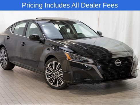 New 2026 Nissan Altima 2.5 SV w/ SV Premium Package FWD image 1