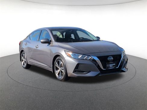 Used 2021 Nissan Sentra SV image 3