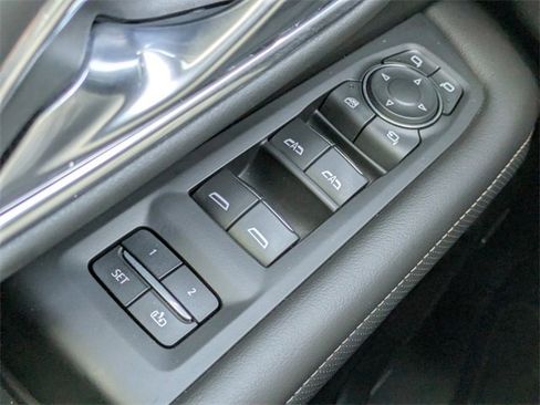 Used 2021 Chevrolet Tahoe Premier w/ Texas Edition image 26