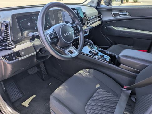 Used 2023 Kia Sportage LX AWD/4WD image 24