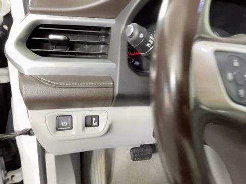 Used 2018 GMC Acadia SLT AWD/4WD image 24