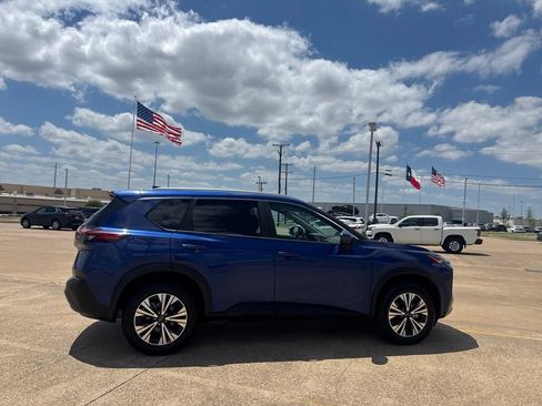 Certified 2023 Nissan Rogue SV w/ SV Premium B Package FWD image 23