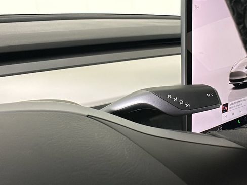Used 2023 Tesla Model 3 Standard Range RWD image 19
